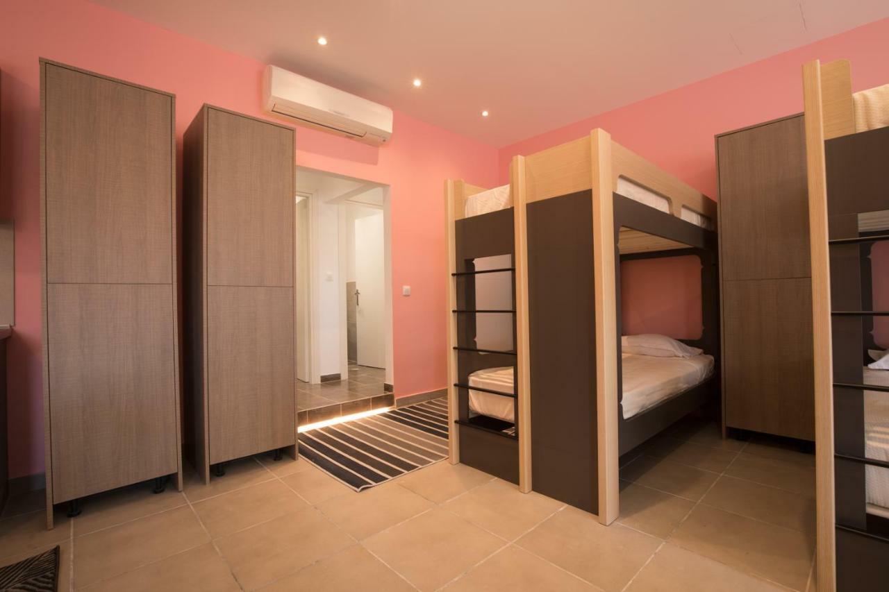 Local Hostel & Suites Potamós Extérieur photo