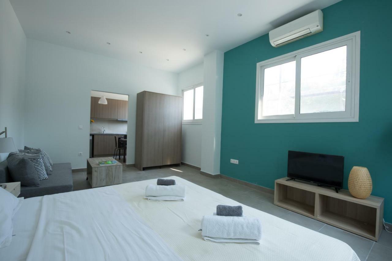 Local Hostel & Suites Potamós Extérieur photo