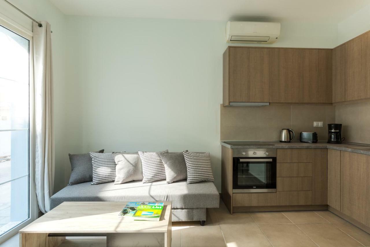 Local Hostel & Suites Potamós Extérieur photo