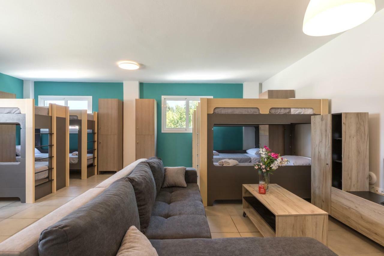 Local Hostel & Suites Potamós Extérieur photo